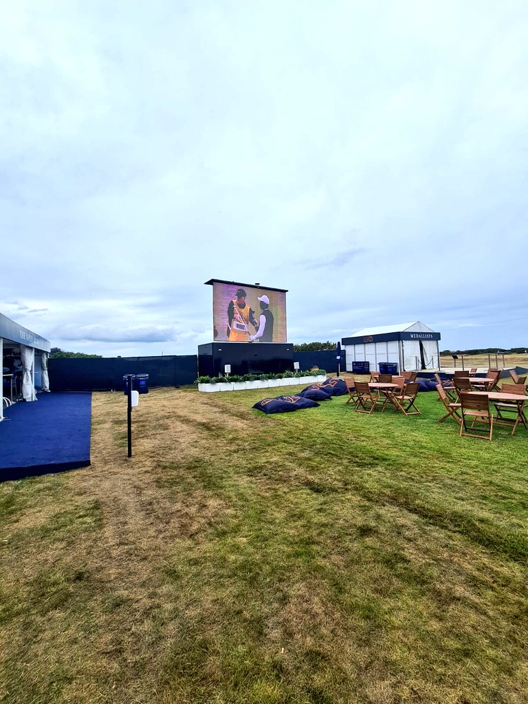 istadia's tweet photo. Great work from the team in Scotland at @TheOpen ahead of the opening day. We are proud to be playing our part with some of the technology. Our screens will enhance the public experience around the course. #outdoorscreens #bigtv #ledscreens https://t.co/80FawKDQYl