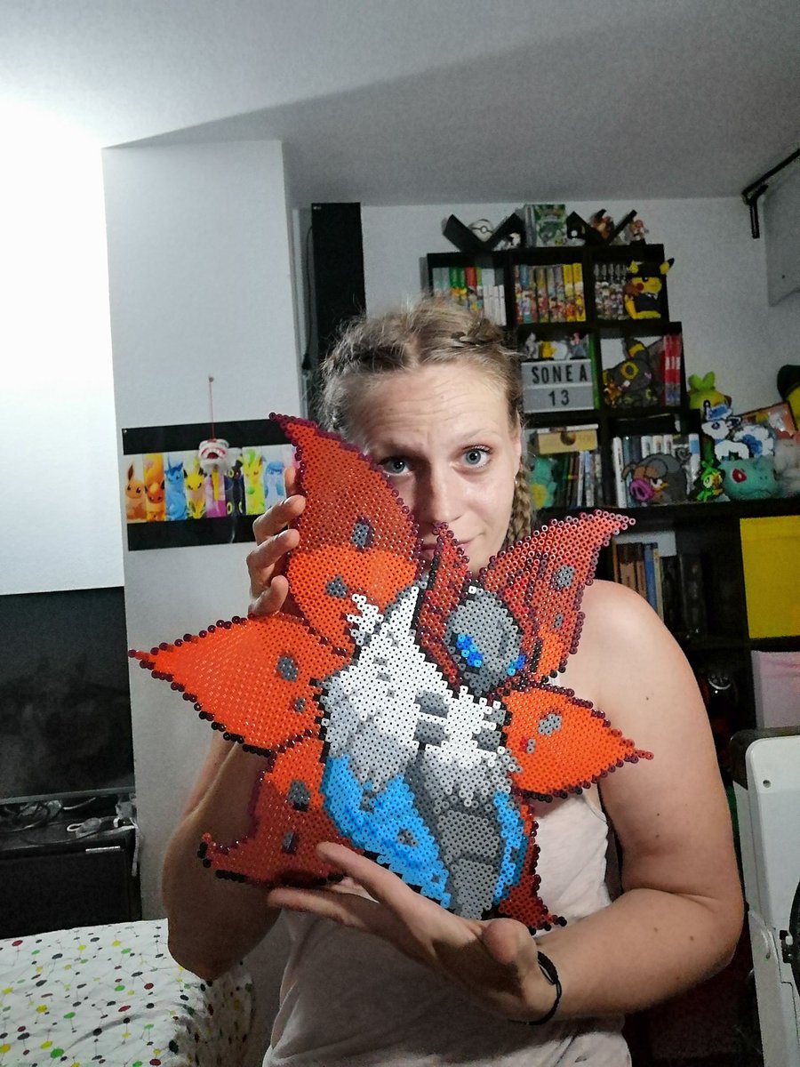 1991ox's tweet photo. ✔️Volcarona,eres afortunad@🍀 que te hayan elegido a ti!
Vuela alto mi polilla furiosa!!! 🦋
@mario95gaming cuidala bien 😘...
❌¿Que os parece?❌
⏰tarde 6h20 min en crearla.
➖40cmX40cm➖
➖➖➖➖➖➖➖➖➖➖➖➖
#volcarona #pokemon #pokemonescarlataypurpura https://t.co/44qa42Wyd7