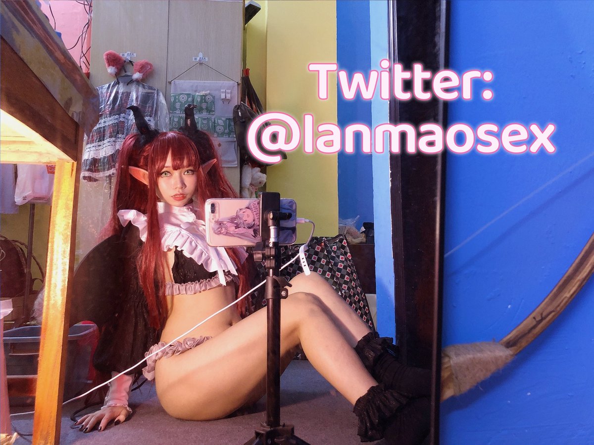 lanmaosex's tweet photo. 利兹啾终于来啦!正片已拍，后期修好发pyq https://t.co/jvBBdvfaEW