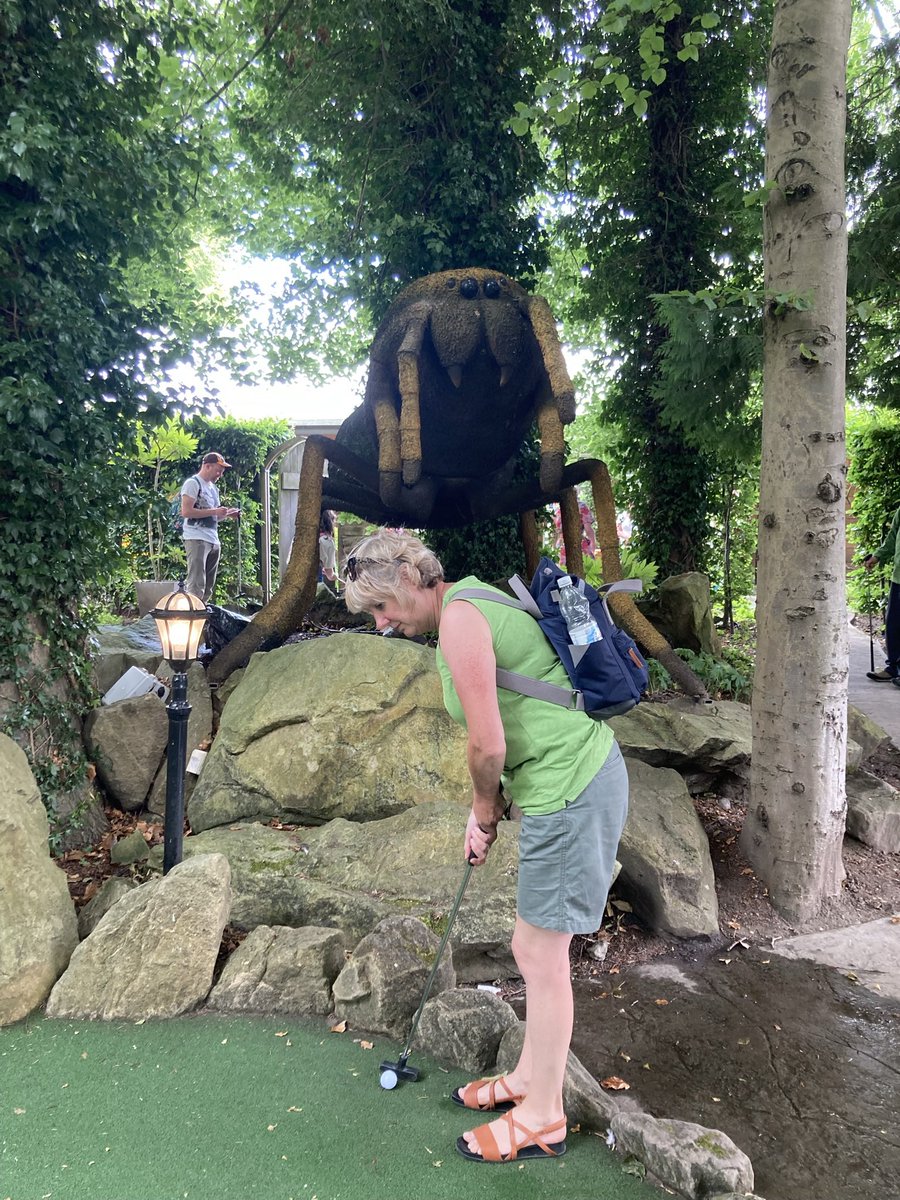 foodgrower's tweet photo. Yesterday’s #northumberland #campervanadventures included a trip to #druridgebay and then onto #alnwick including the castle. However the highlight was the #crazygolf at the #forgottengarden. @alnwickgarden Despite feeling terrible it was a draw! https://t.co/40QeML07kj