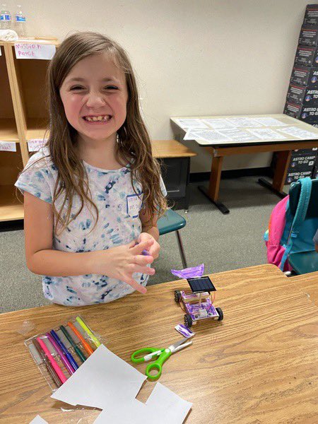 jobielagrangeWx's tweet photo. So thankful for #astrocamp this week for the kiddos! They have done SO many amazing #STEM activities and projects! As a mother in college first #stem itβs amazing seeing their interests encouraged! #centralcreativity they are having the best time! #lawx #wx #wxtwitter #nasa https://t.co/orm0o9MFt5