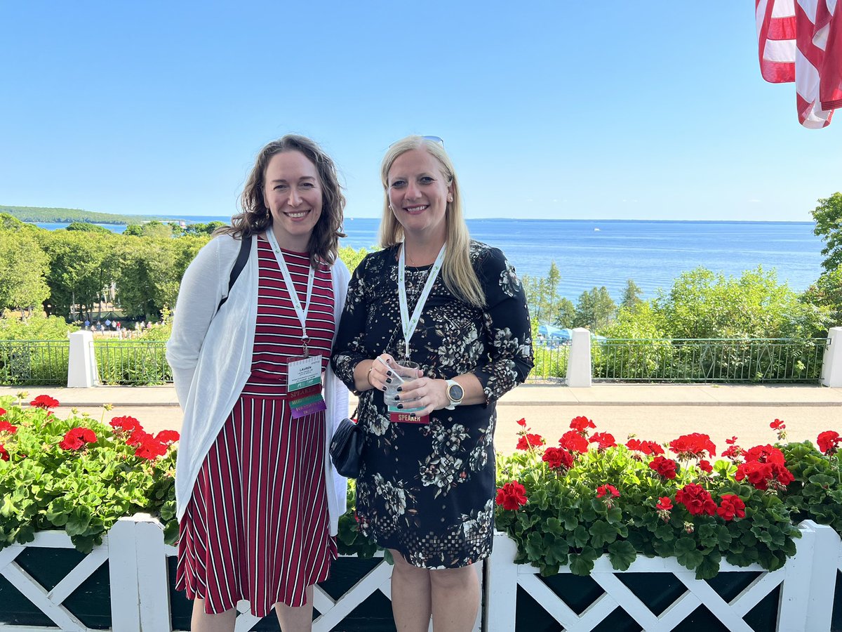 MIFamilyDocs's tweet photo. Thank you for joining us &amp; sharing your expertise on obesity medicine at a hugely popular #CME session! #MiFMCE #MiFamilyDocs #FamilyMedicineRocks https://t.co/DEhBCmxwPW