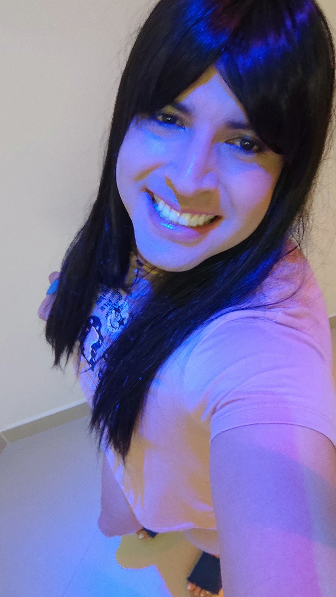 Sophie on Twitter: “Hey twitter!😘 Don’t forget to show me love and