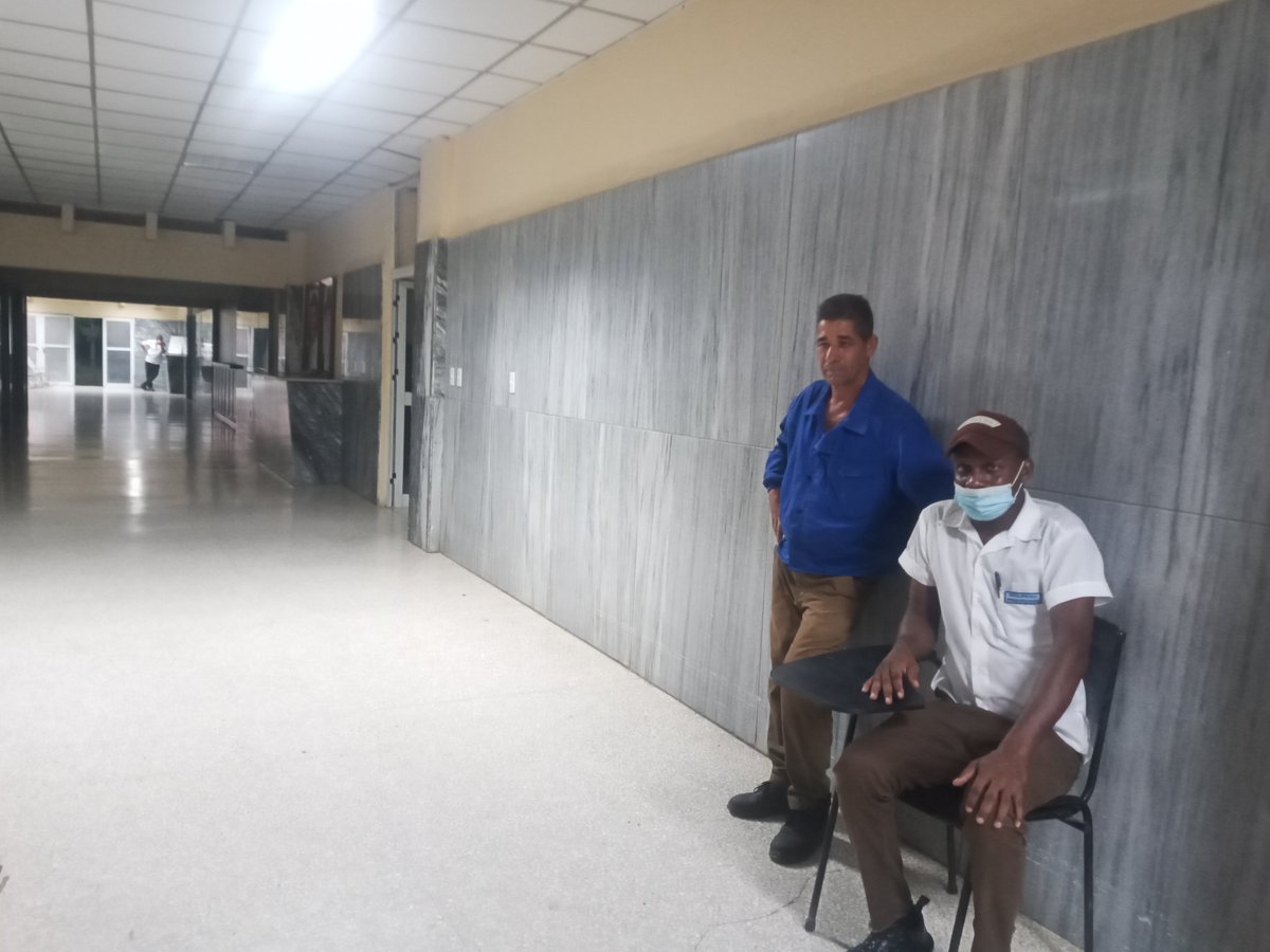 LidiceCorzo's tweet photo. 🇨🇺🇨🇺🇨🇺🇨🇺🇨🇺🇨🇺
Así amanece nuestro Hospital en el alba de un nuevo día, con un  colectivo de trabajadores #poniendolecorazon y  comprometidos con  la causa más noble, #SalvarVidas 
#SomosContinuidad 
#CubaPorLaPaz 
#CubaViveYTrabaja 
#hospisag
#Sagualagrande
#VillaClaraPorLaVida https://t.co/DPkiWLliqY