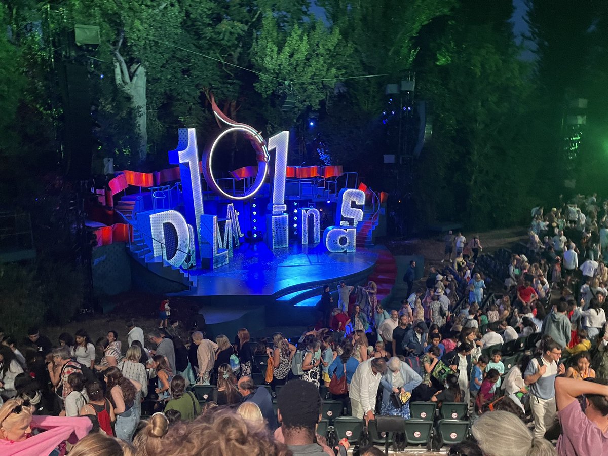 @OpenAirTheatre have produced a great piece of British musical theatre! @TobyOlie puppetry against #DouglasHodge stunning score is going to be a hit! Congrats and fab company with @Jharris_tech & @SamAmestoy #101Dalmatians