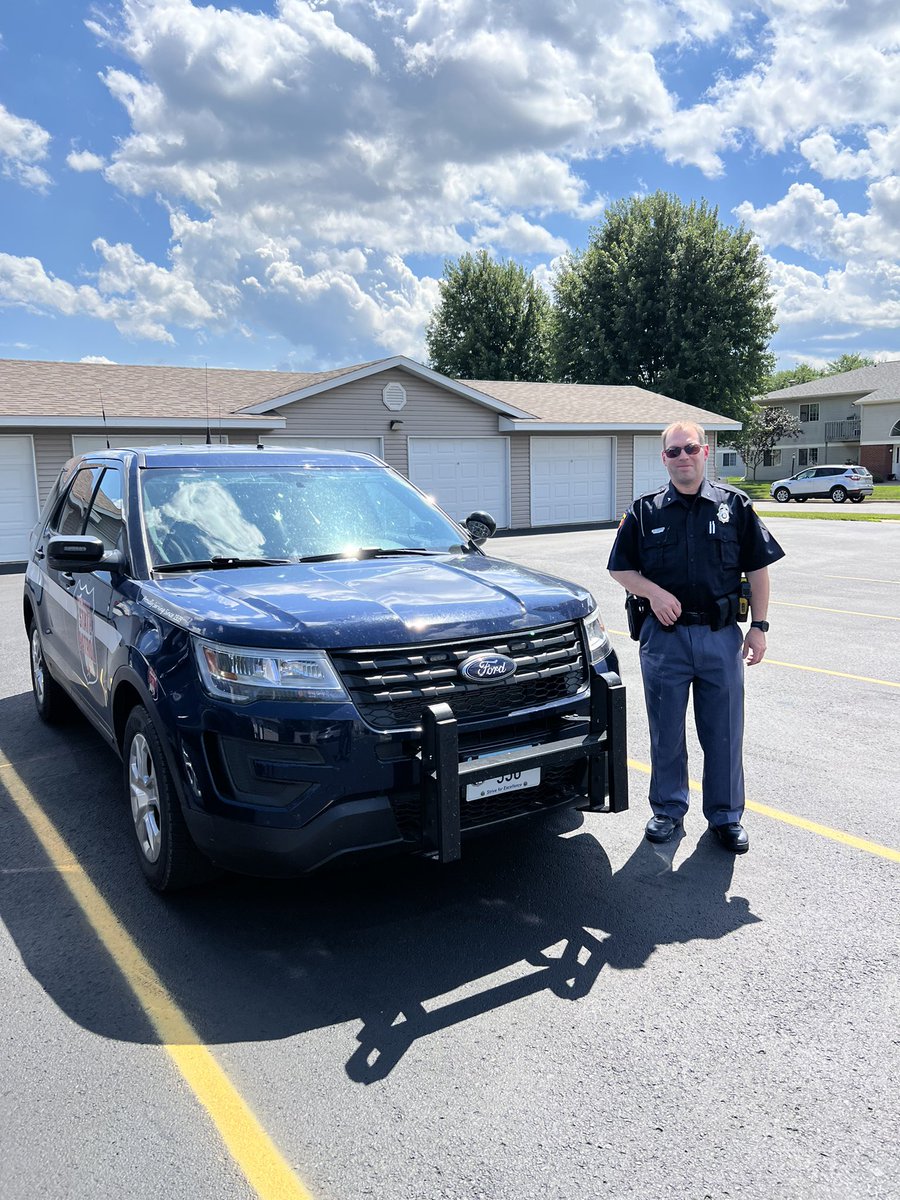 Freibs's tweet photo. My brother’s officially a WI State Trooper!! https://t.co/QwjxCeHQyD