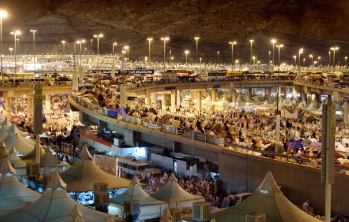userNoMore01's tweet photo. "Mina" the city of Tents 🏕❤
#MINA https://t.co/oynOYFDqFG