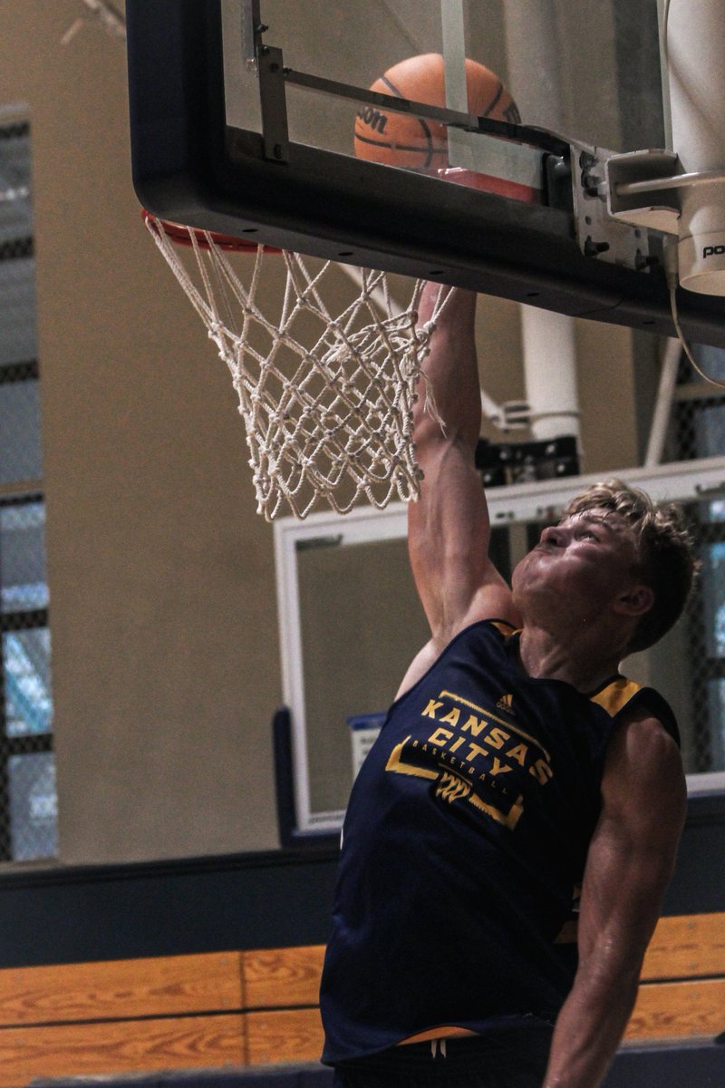 🄱🄾🅄🄽🄲🄴.