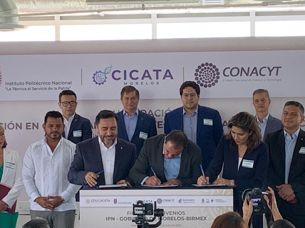 OnceNoticiasTV's tweet photo. 🟡#EnDirecto | El @IPN_MX  y el @GobiernoMorelos firmaron un convenio de colaboración que será de utilidad para los fines del #CICATA y del propio #IPN.

Con información de @Judyonce. #OnceNoticias https://t.co/gbya8FNoxN