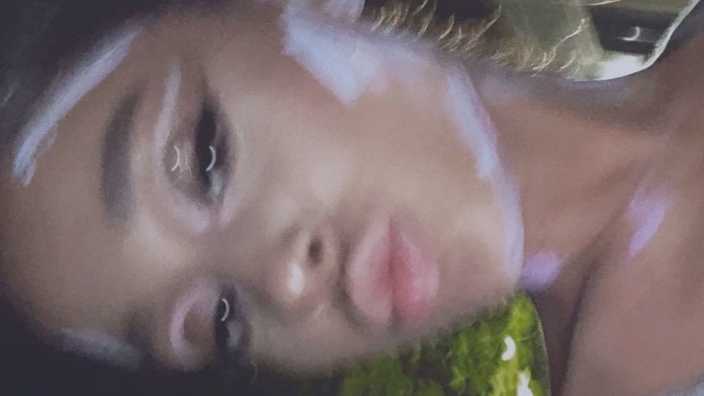 hourlyagb's tweet photo. god is a woman by ariana grande. https://t.co/FRBVwzgPQY