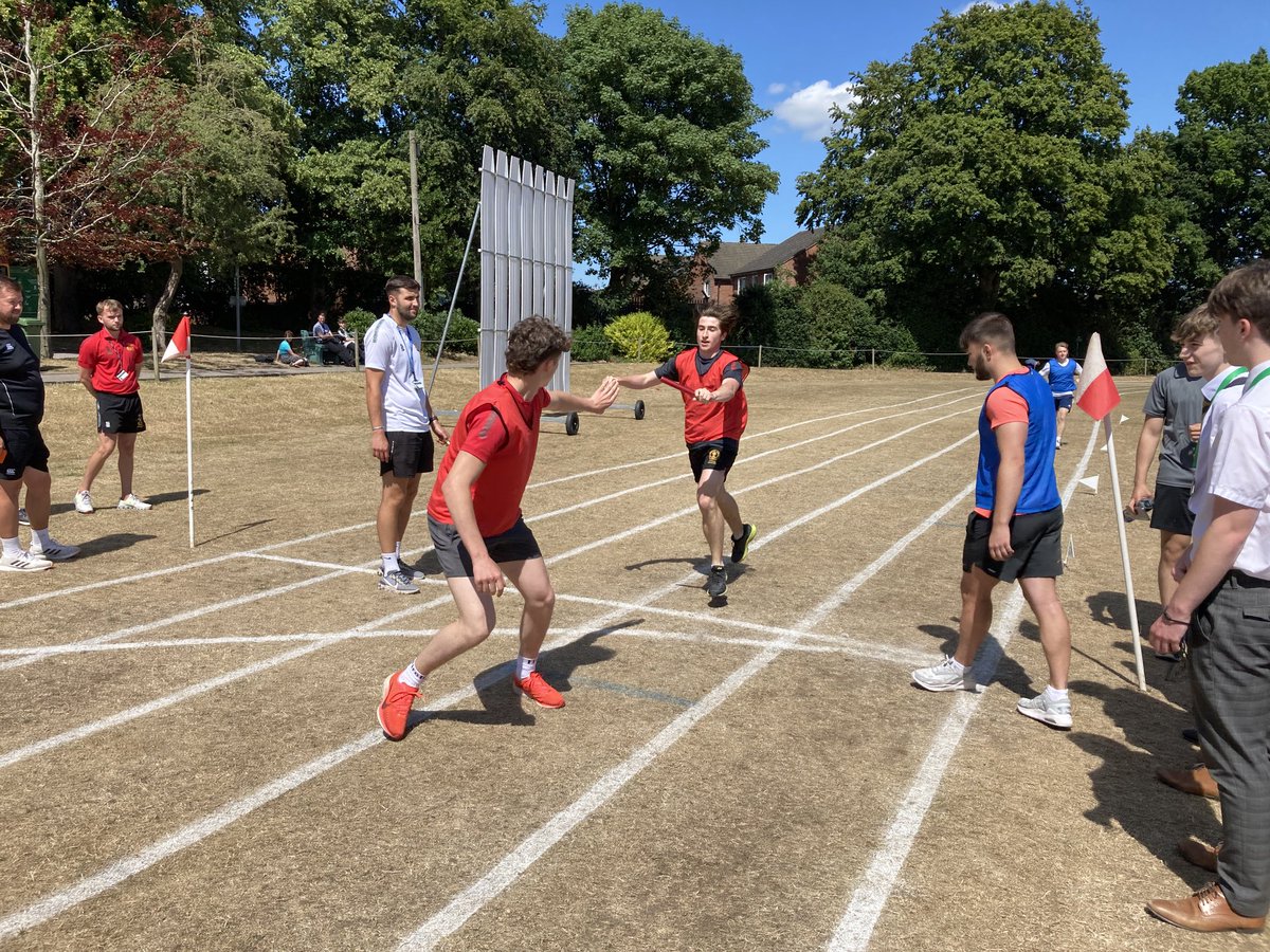 SandbachXtra's tweet photo. Great to see the house relays run this afternoon in the sun ☀️ 

Results of the house championship (including sports day) next Friday. https://t.co/qlRPySktLx