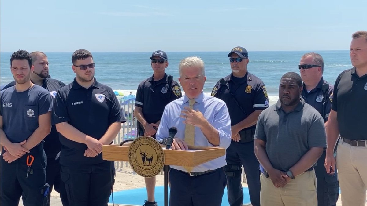 Legislator Richberg joined County Executive Bellone earlier today to announce that Smith Point Beach is temporarily closed to swimming after another possible shark-related incident this morning. Residents are encouraged to stay cautious and alert while in the water this summer.