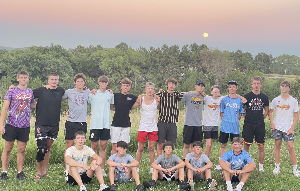 The Mahoney Team Retreat 2022 was a success! These guys did a great job of representing our school and our program the last few days.