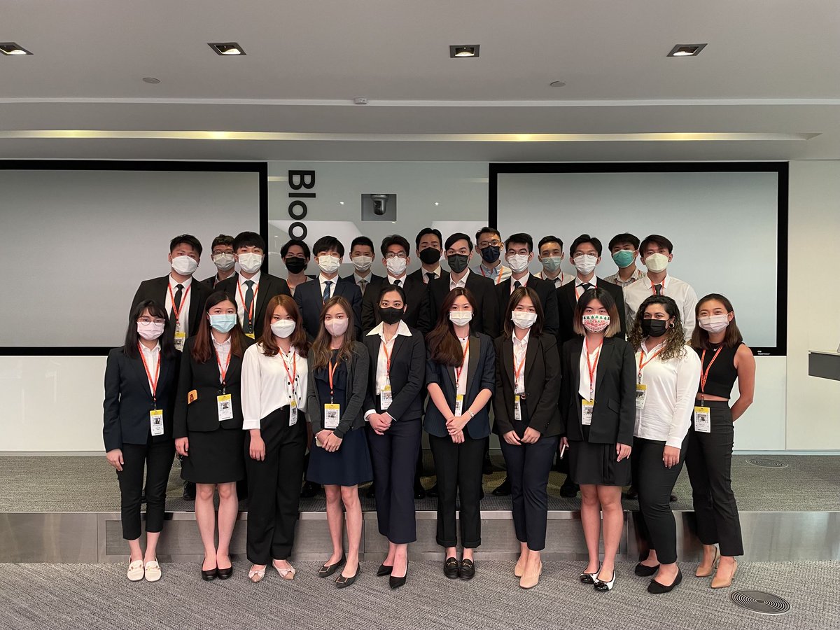 Bloomberg's tweet photo. We're thrilled to kick off our 2022 Summer Internship Program! Nearly 700 students are joining Bloomberg teams across our offices around the globe. To learn more, visit https://t.co/H3d3SgKAZn #InternAtBloomberg https://t.co/81UQF3pSXG