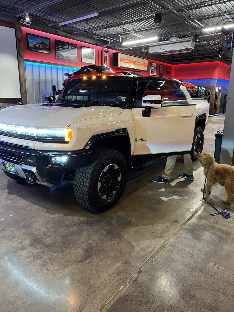 michaelstrahan's tweet photo. Enzo is ready to go for a ride! #CarDog #HummerH1EV https://t.co/vzltvl5bsu