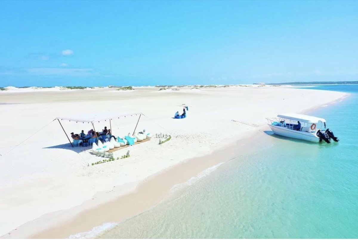Azura's famous North Point Picnic perfect for couples, families or even groups of friends! 
Enjoy as part of our signature activity, the Island Hop, or as a stand alone activity, a picnic on north point is a truly magical experience and, as you can see, perfectly private 🏖