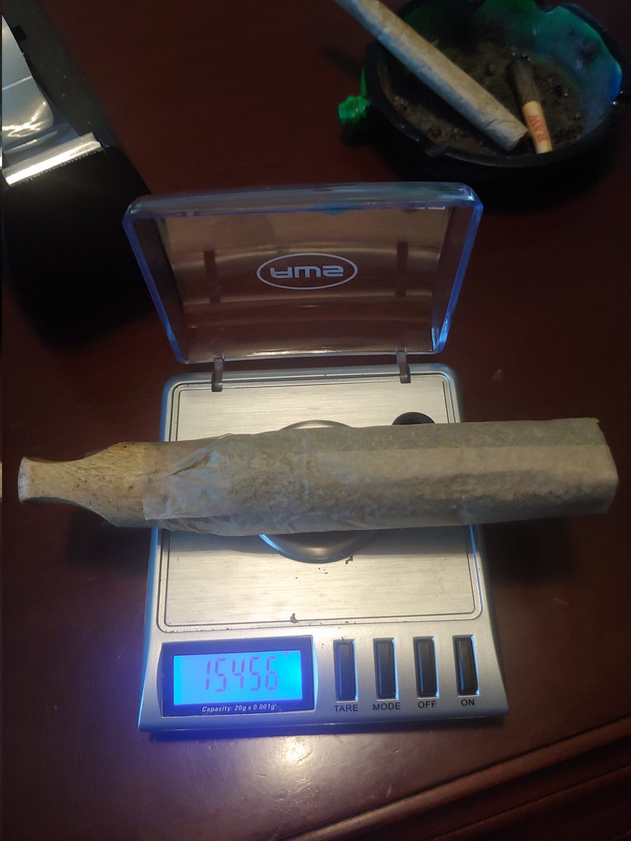 Yerba_life's tweet photo. I dont fuck around 😆 #highlife #weedsmokers #potheads #420friendly. #420community https://t.co/41Yp923E0b