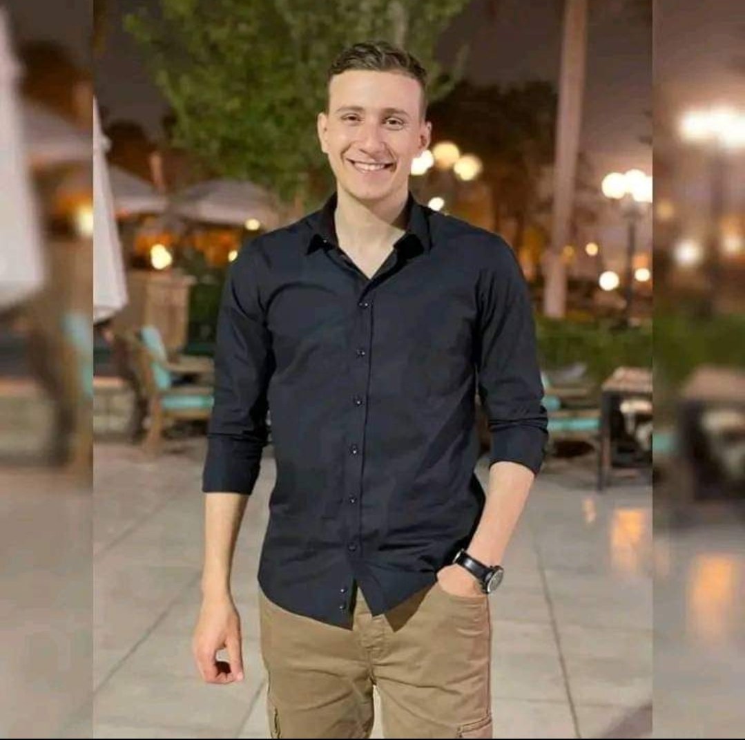 ربنا يرحمك ويحسن إليك ويصبر أهلك.
#اخرجوا_جثمان_محمد_وحيد