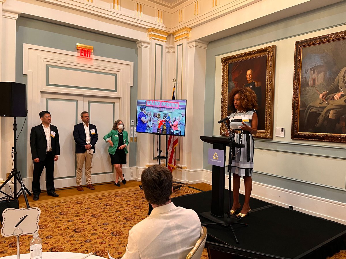 CMBrookePinto's tweet photo. #TeamPinto joined @GoldenTriDC for their annual meeting! Thanks to the BID for your cont'd focus on supporting businesses in our central business district, helping to keep streets & sidewalks safe & clean, engaging public spaces w/ art & activities, & encouraging entrepreneurship https://t.co/ax13dfJDlG