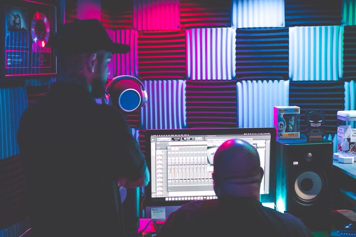 <a href="/xpressionthemc/">Xpression</a> &amp; @bebo_beats_ … locked in the studio!!!.
photo by <a href="/eyeofevan/">eye of evan</a> the coldest photographer in the Coachella valley… KNOW DAT!!!! #KrypticReignMusic #xpressionthemc #bebobeats #eyeofevan