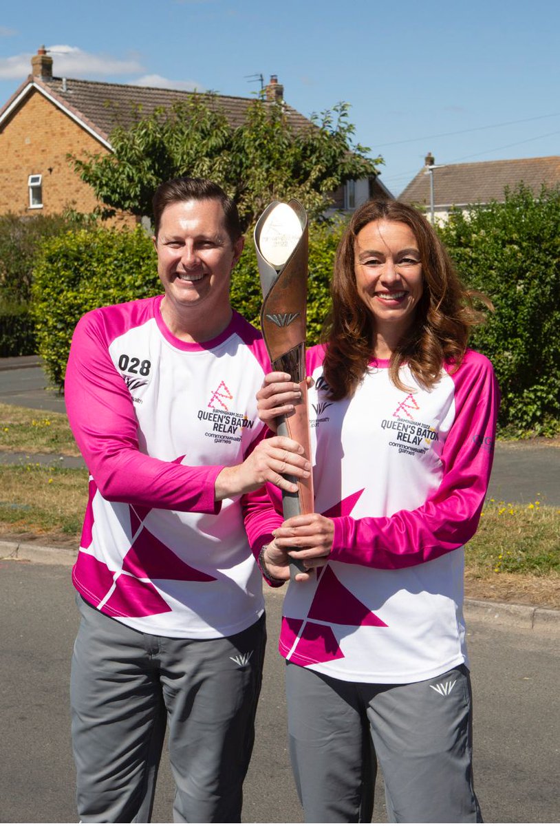 Lindsy our charity Director was passed the baton today from Lee a governor at @TravisCEPrimary. His children have accessed sport through our coaches which makes it even more special. @DoncasterMoving @TeamDoncaster1 @birminghamcg22 #BatonRelay #doncasterisgreat #DoncasterCity