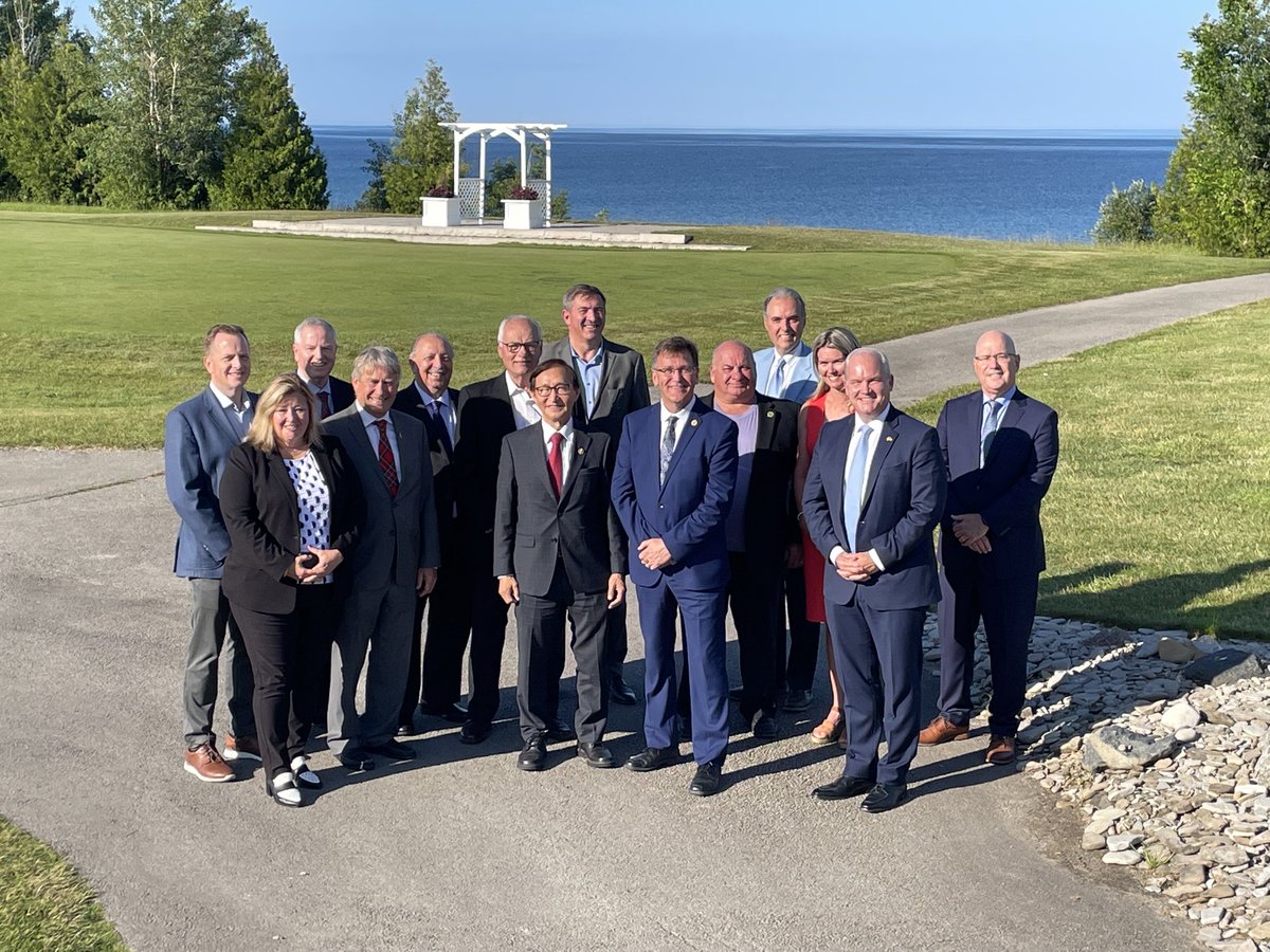 Sincere congratulations to Bill Walker - it was awesome to witness first hand how much your commitment to and efforts for Bruce-Grey-Owen Sound has been appreciated during the evening that was held to recognize your service as a MPP in the 40th, 41st &amp; 42nd Ontario parliaments!