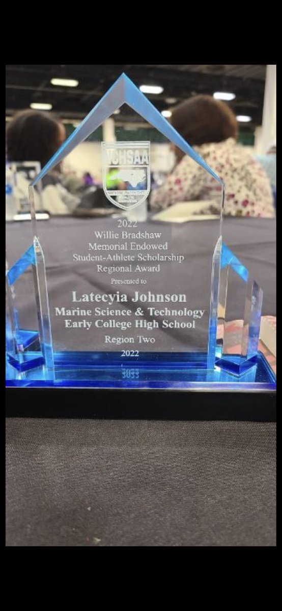 ScoutingTime's tweet photo. Cece Johnson receives Honor’s from the NCHSAA! UNCW here we come !!!
#congratulations #megaproud #primetimescouting #family #thisiswhatwedo #trackandfield #nchsaa #cecejohnson https://t.co/vv9U8WOOTf