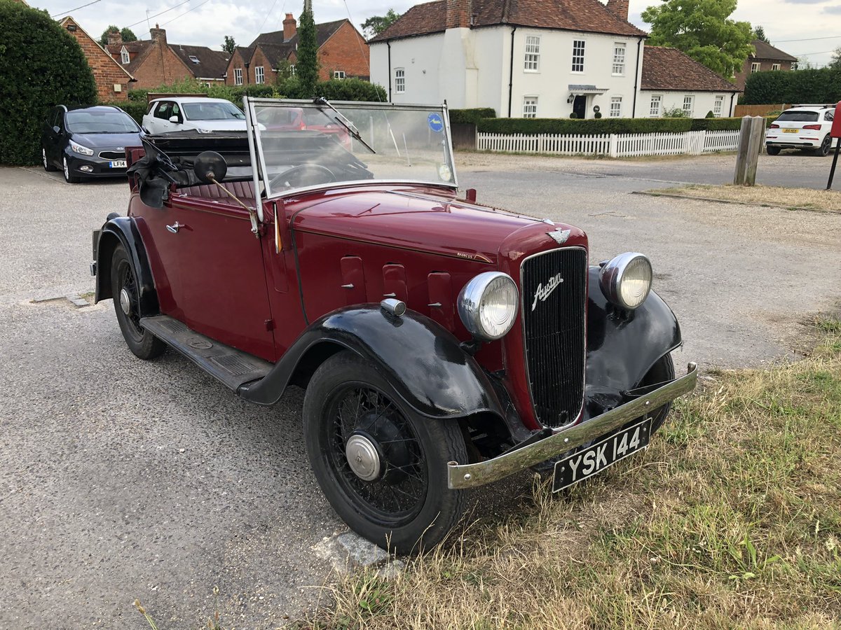 miniphernalia's tweet photo. Quality motors down the pub tonight #AustinTourer - https://t.co/HmO8jTXWcD https://t.co/farMuWEdGS
