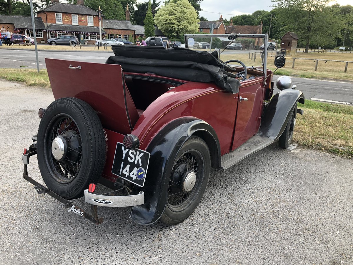 miniphernalia's tweet photo. Quality motors down the pub tonight #AustinTourer - https://t.co/HmO8jTXWcD https://t.co/farMuWEdGS