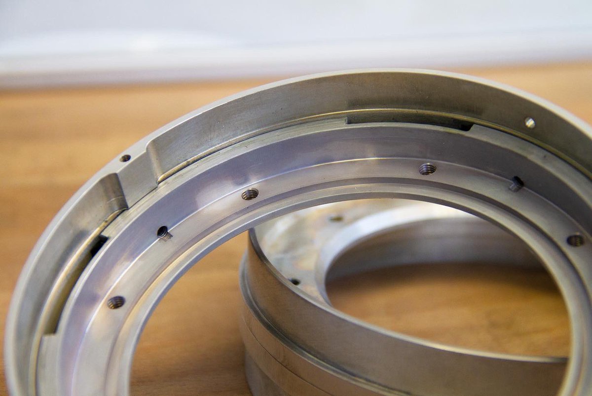 As the rocket is subjected to very high forces during flight, we have to make sure that the parts do not fail due to stress. For this reason, for the production of the connection flanges between the electronics bay and the recovery bay we relied again on Andreini.