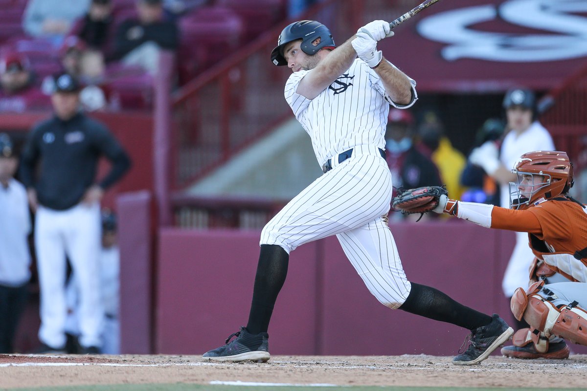 Career numbers for Andrew Eyster:

3⃣4⃣ doubles
3⃣5⃣ home runs
1⃣1⃣1⃣ runs scored
1⃣3⃣9⃣ RBI

#Gamecocks | #ForeverToThee