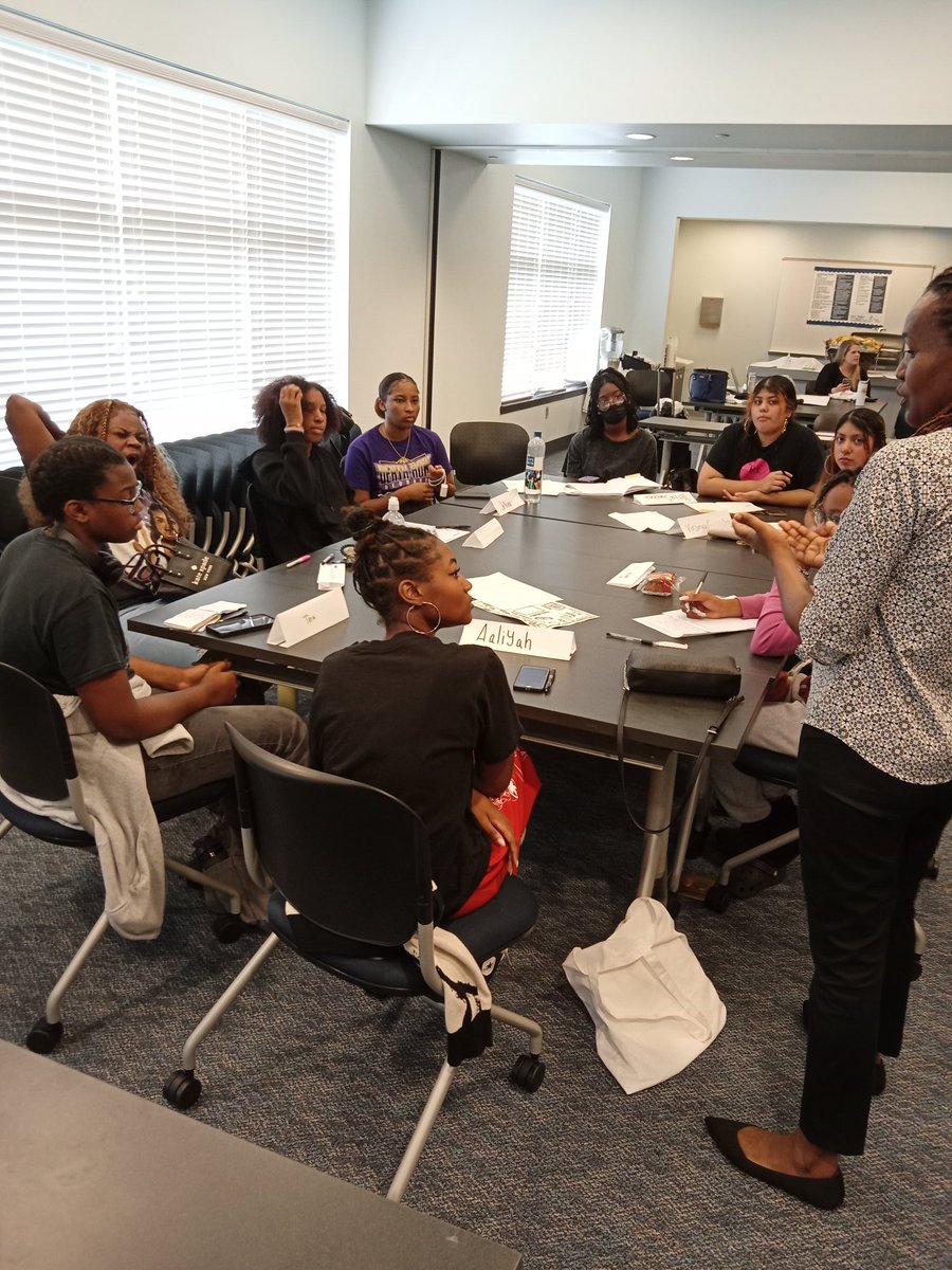 REP4Summit's tweet photo. @FVSU #Pitchmeetingsaretight #Thisissystematicchange https://t.co/Sq7xJOro6G
