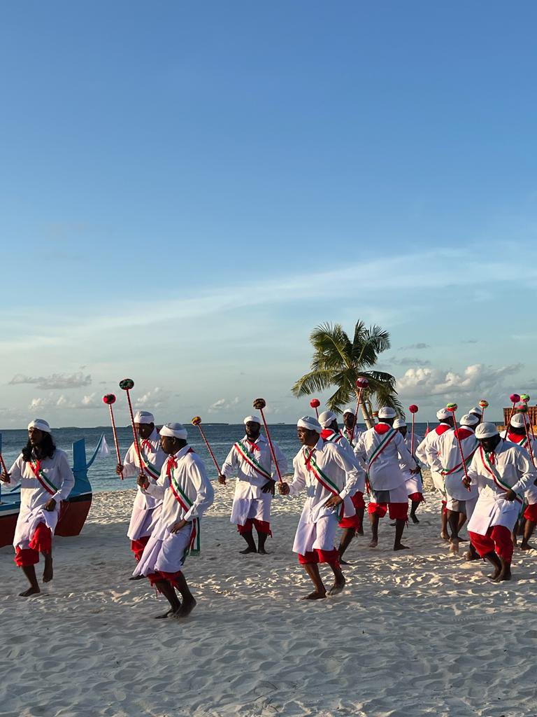 DRV_Council's tweet photo. މަގޭ  ޢީދު  1443  ކުޅިވަރުތަކުގެ  ތެރޭގައި  ހިމެނޭ  މަންގަލަން  ދަނޑި  އަދި  ކުރުފަލި  ޖެހުމުގެ  ހަރަކާތް!
#mageyeid1443
#mageydharavandhoo https://t.co/A7F8HxDtj0
