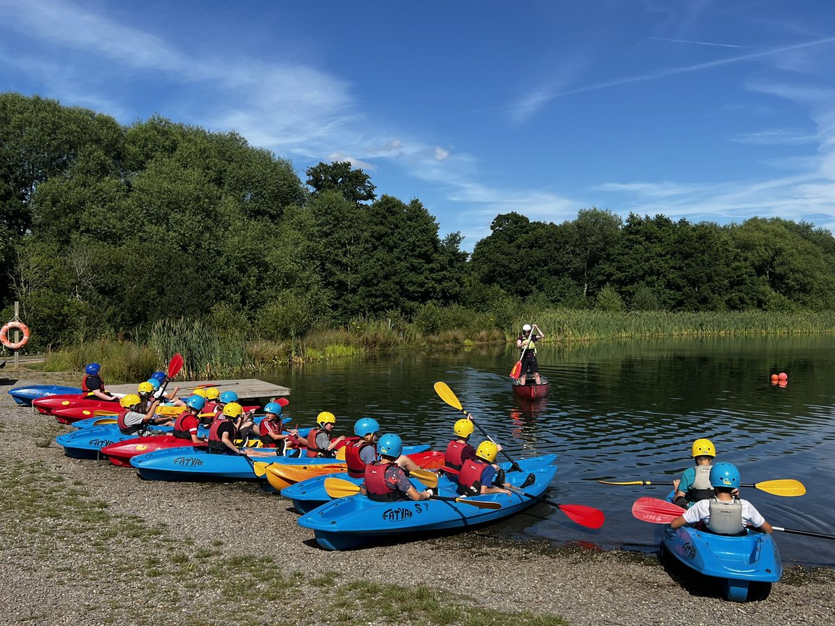 BirkbeckPrimary's tweet photo. Kayaking the day away! https://t.co/IxhDwEB17r