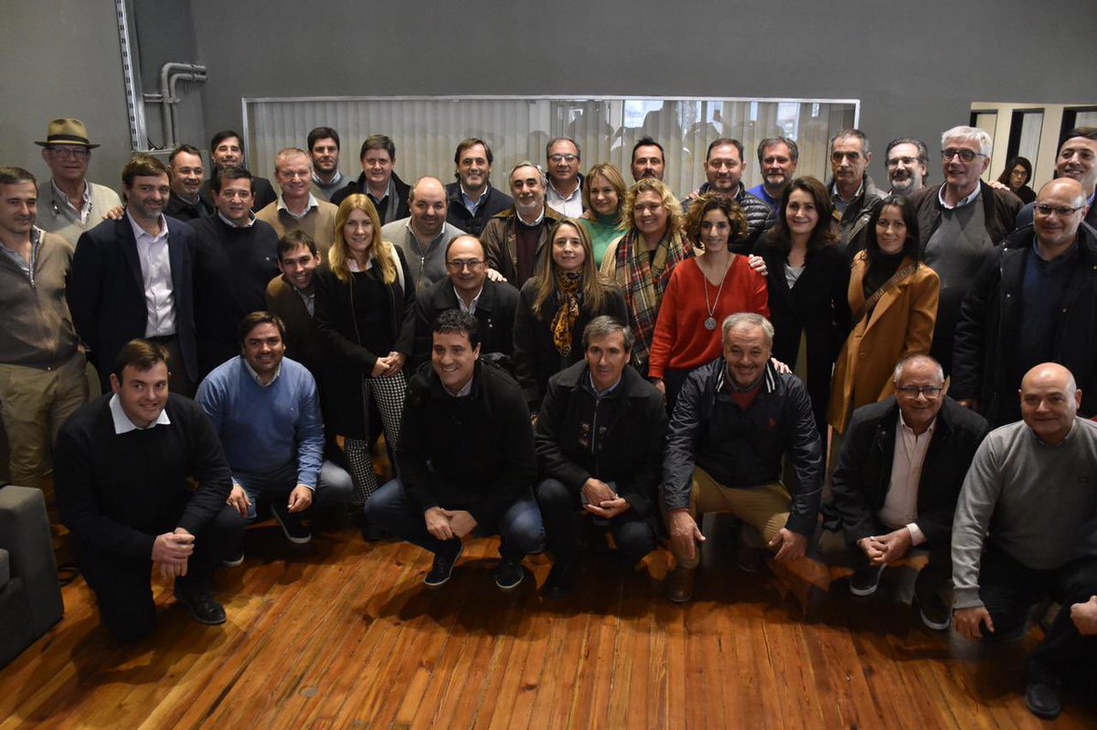 🇵🇱 Reunión del Foro de Intendentes Radicales con Legisladores de la provincia de Buenos Aires 🇵🇱

<a href="/UCRBuenosAires/">UCR Buenos Aires</a>