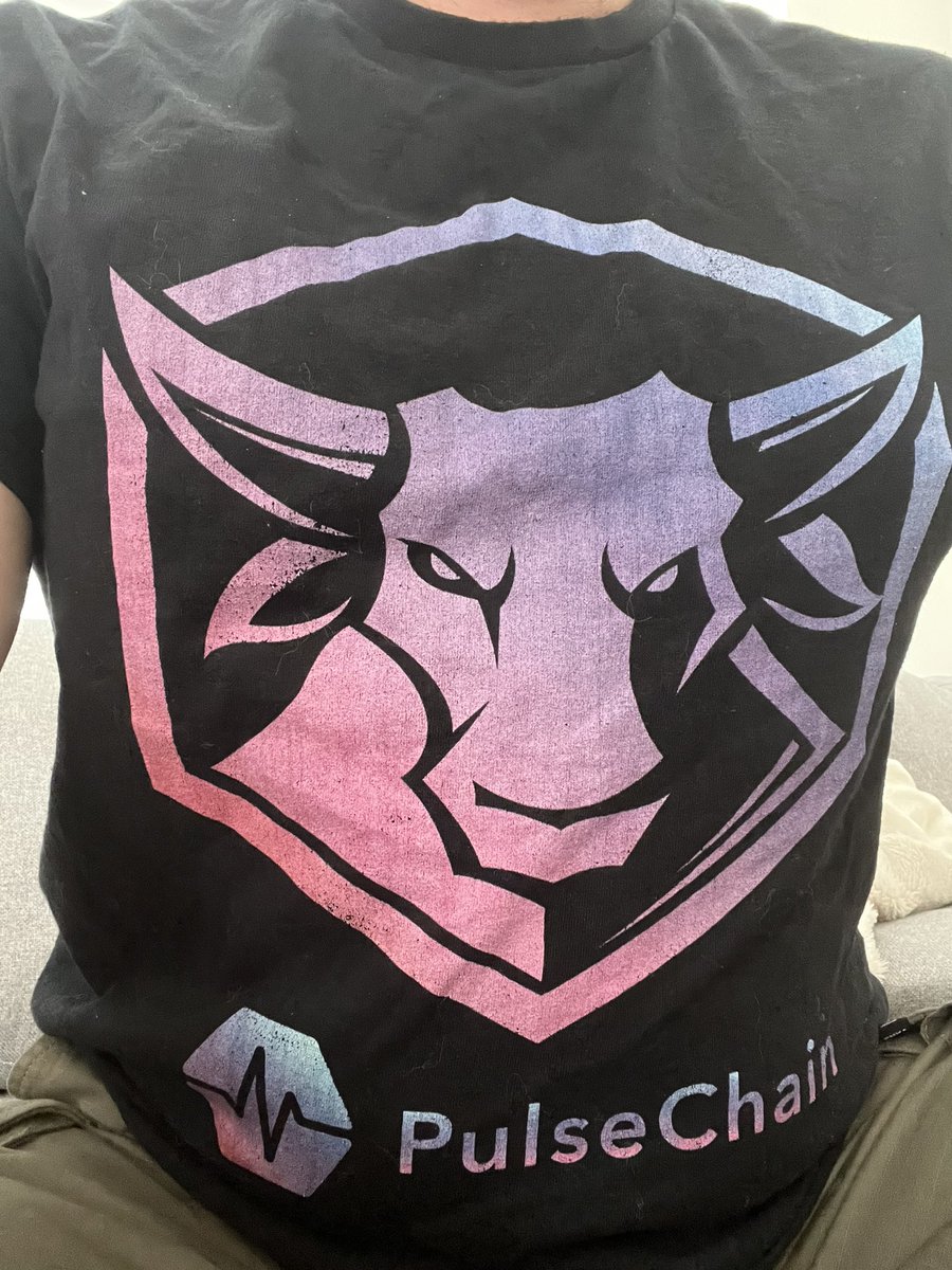Naughty39949528's tweet photo. @hodpril Wearing mine today too! https://t.co/mg6341h5CF