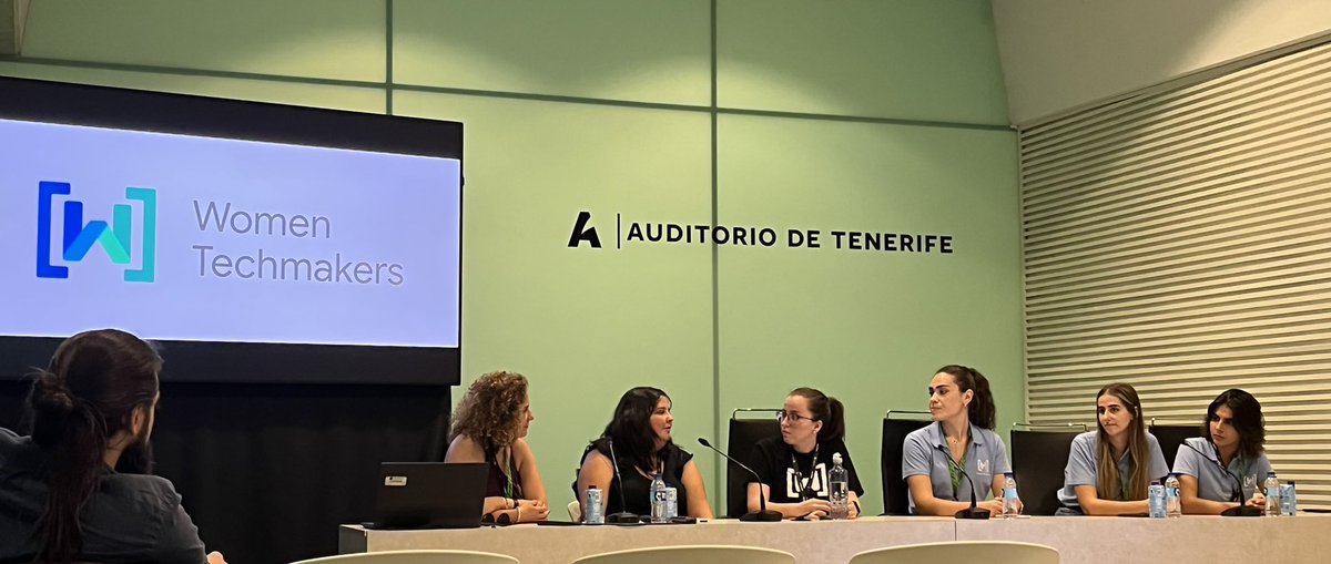 higalian's tweet photo. Mesa redonda desarrolladoras #tgg #devgg #womentechmakers @adalovedev 👩🏻‍💻 https://t.co/W8Q85FpIMl