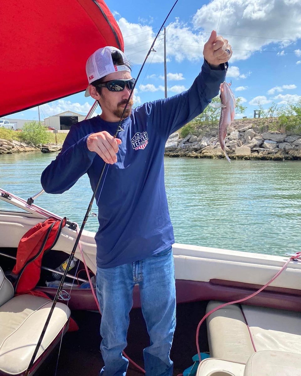 HookNGuns's tweet photo. Little fishing at Port of Brownsville Texas back in June https://t.co/GJnZgn4yUe
