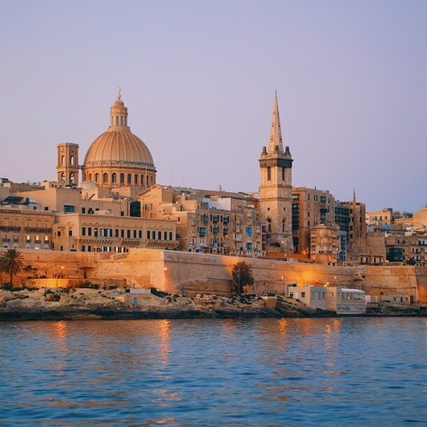 ViaggiElefante's tweet photo. Valletta, Capitale dell'arcipelago maltese, definita dall'UNESCO "una delle zone con la più alta concentrazione di storia al mondo" e dichiarata Patrimonio dell'Umanità, è un vero e proprio scrigno culturale, dove l'antico ed il moderno si fondono armoni… https://t.co/Z7WZtj1f61 https://t.co/LGMmytSzb6