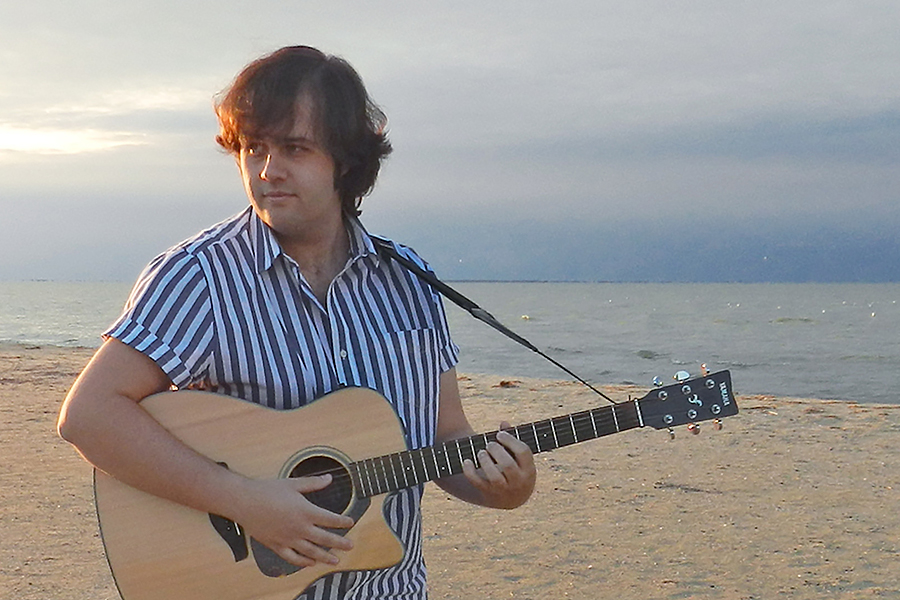 Singer-songwriter and UWindsor alumnus Allesandro Rotondi will perform as part of the President’s Concert Series at noon Wednesday, July 20. ow.ly/7mBo50JUcyl