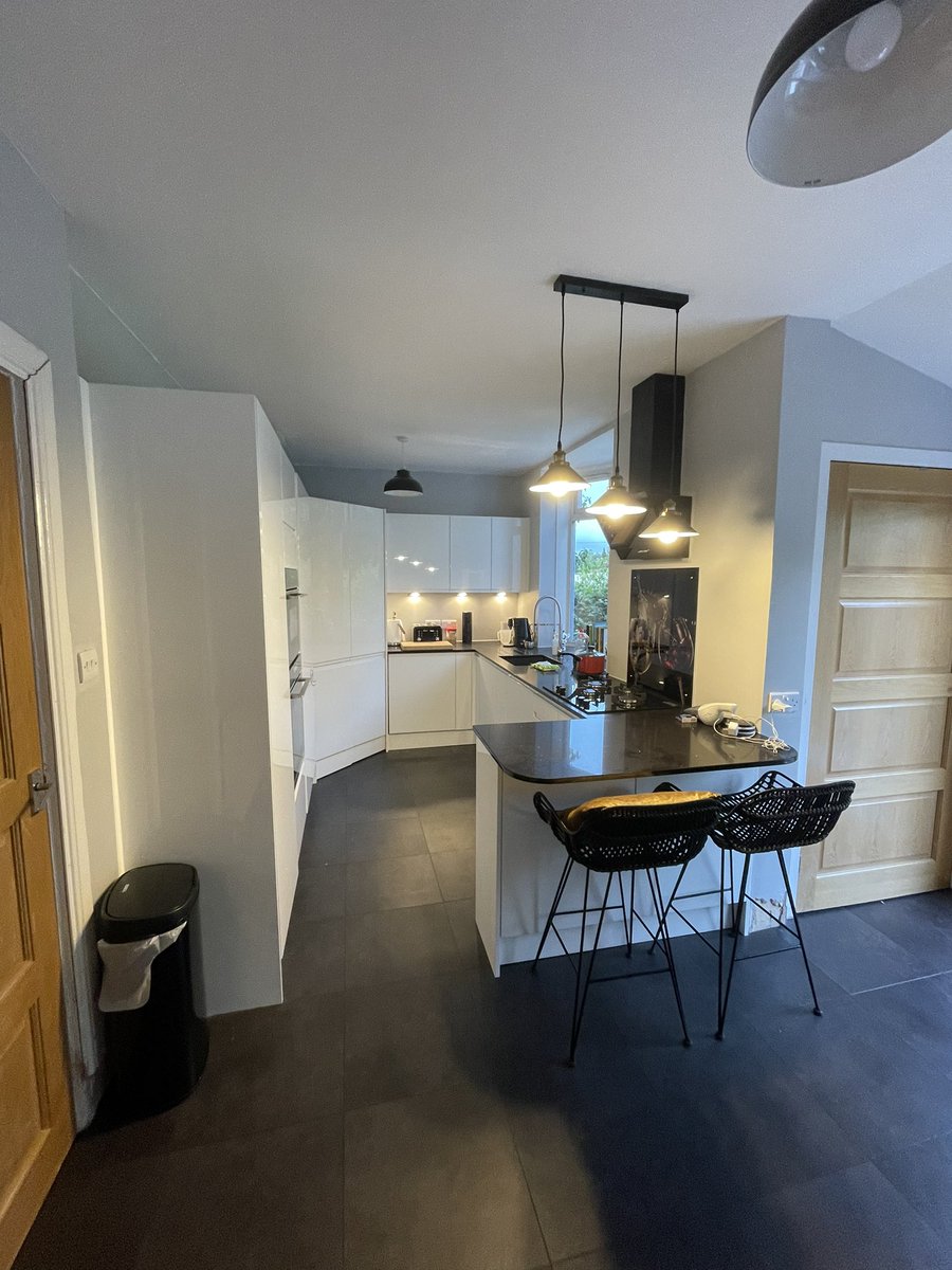 glasgowjoinery's tweet photo. Another job done and another happy customer. Retweet’s and follows are greatly appreciated as always people and remember all quotes are FREE 👍🏻 https://t.co/dHEiOqrWDD