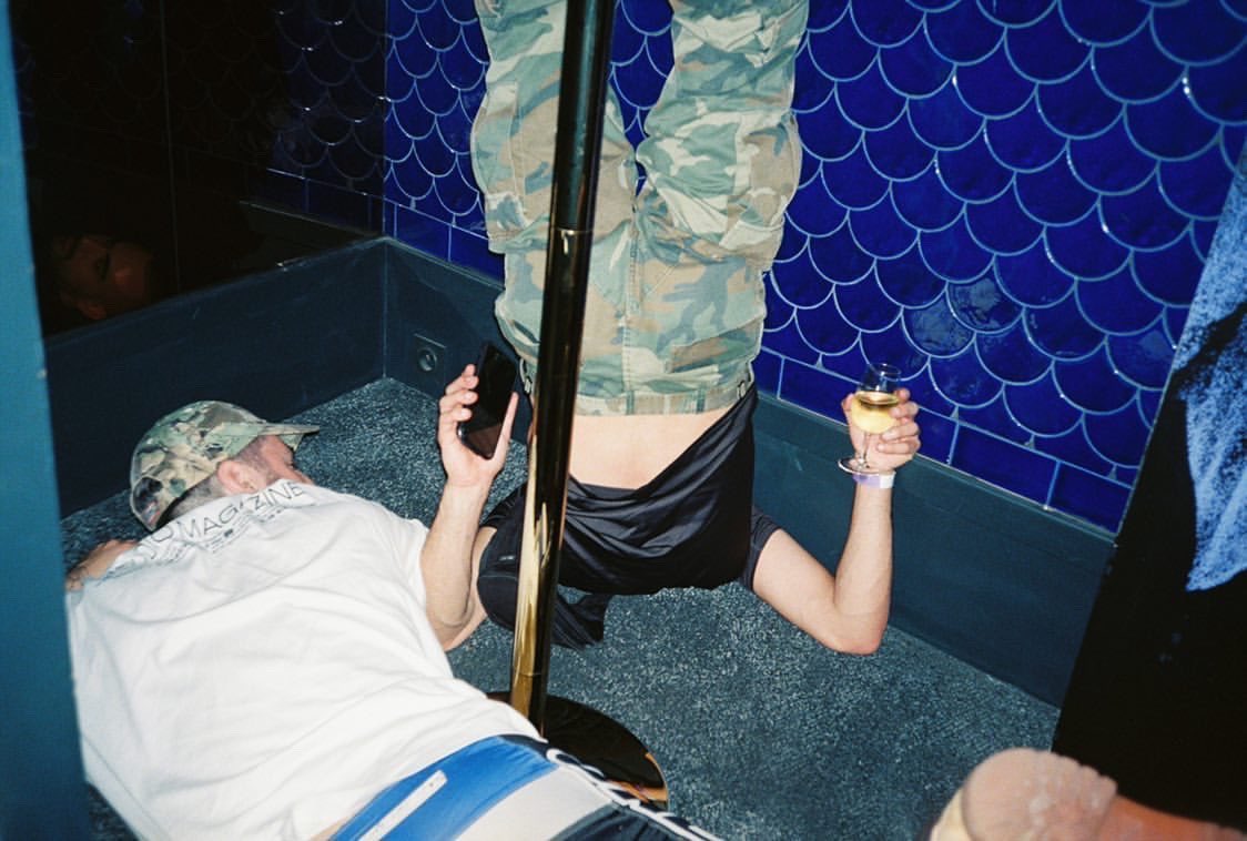 p r i e s t tweet media