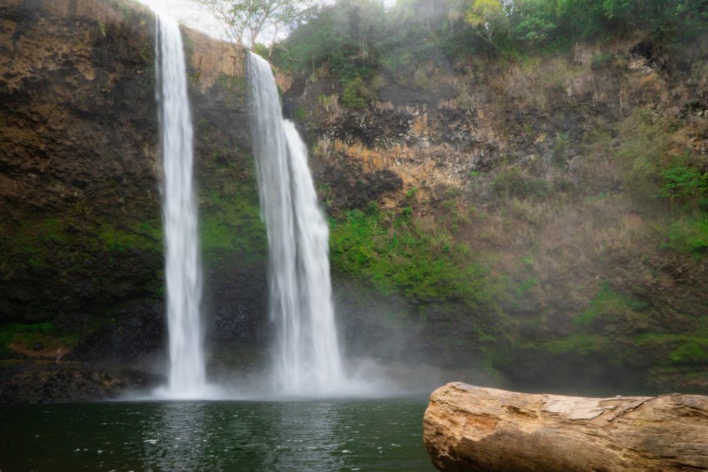 WeeabooWelch's tweet photo. Hawaii was sick and my wife took some real cool pics.  I think I’m feeling ready to try some stuff I’ve been thinking about for a while. https://t.co/A6NpOZ2hwK