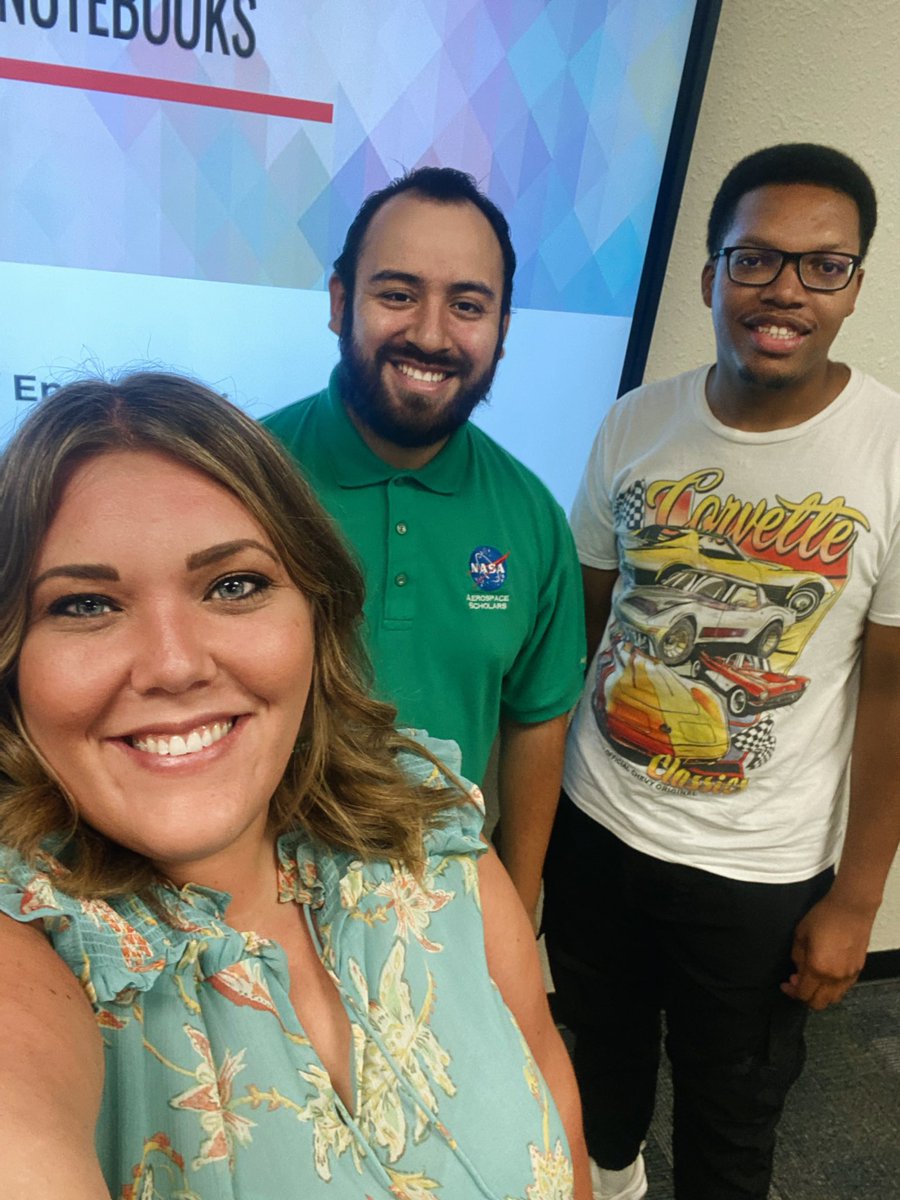 clague_courtney's tweet photo. Thank you to everyone who came out for my PD on #DigitalInteractiveNotebooks! Shout out to the BEST partners @ProfessorReb & @lewis_jerome for coming to support and learn about blended learning #GatorStrong @ThreeLakesTISD @tylerisdlearn @TylerISD #DivingIntoInnovation https://t.co/XMZ4g9OYvJ