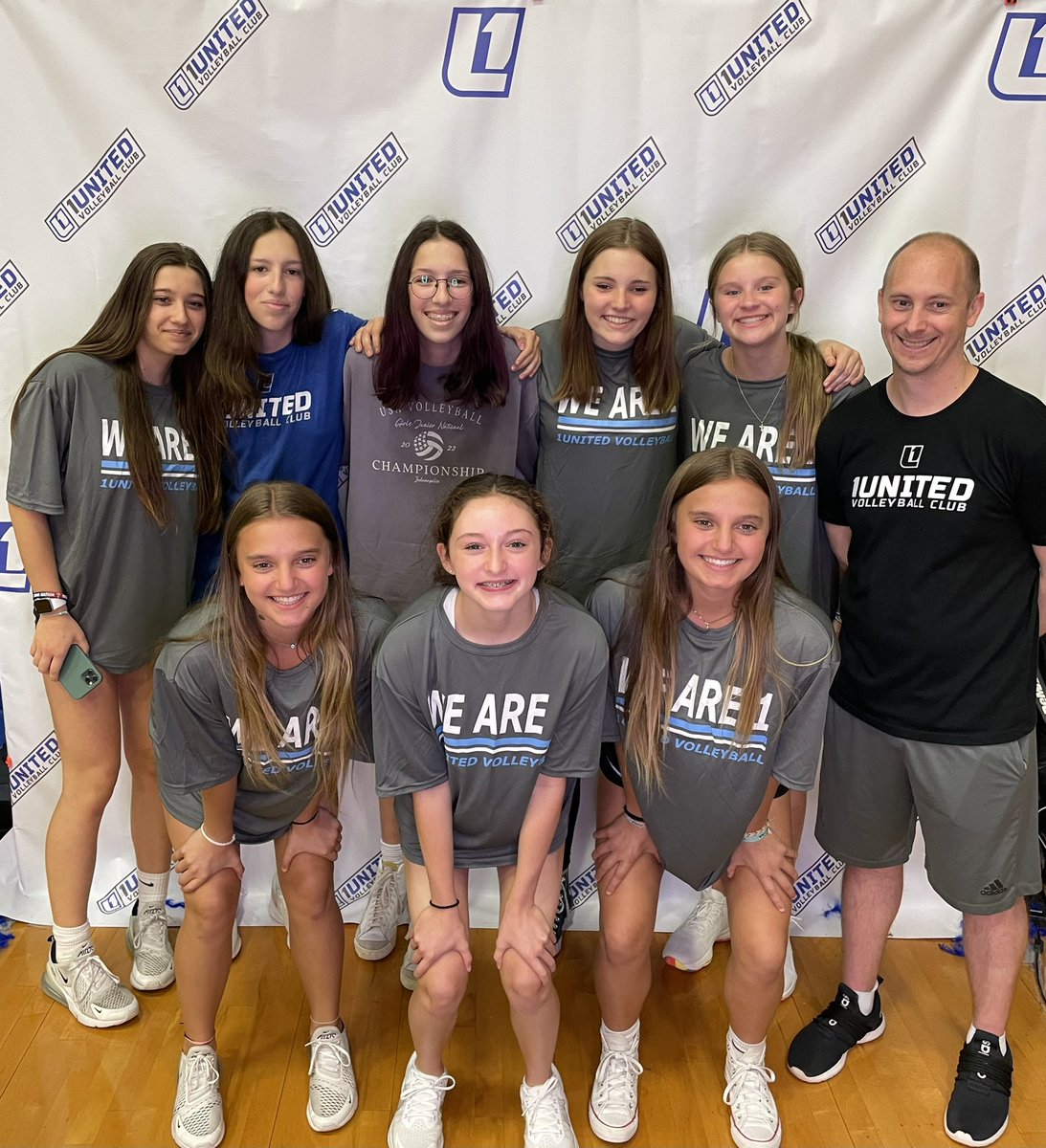 MadisonForst's tweet photo. 🏐So excited to start a new journey with 15.2 Nat Jeff for 1United’s inaugural year! Your eyes are not deceiving you- we have 2 sets of twins on the team! 👀👀 https://t.co/2FqI989lc4