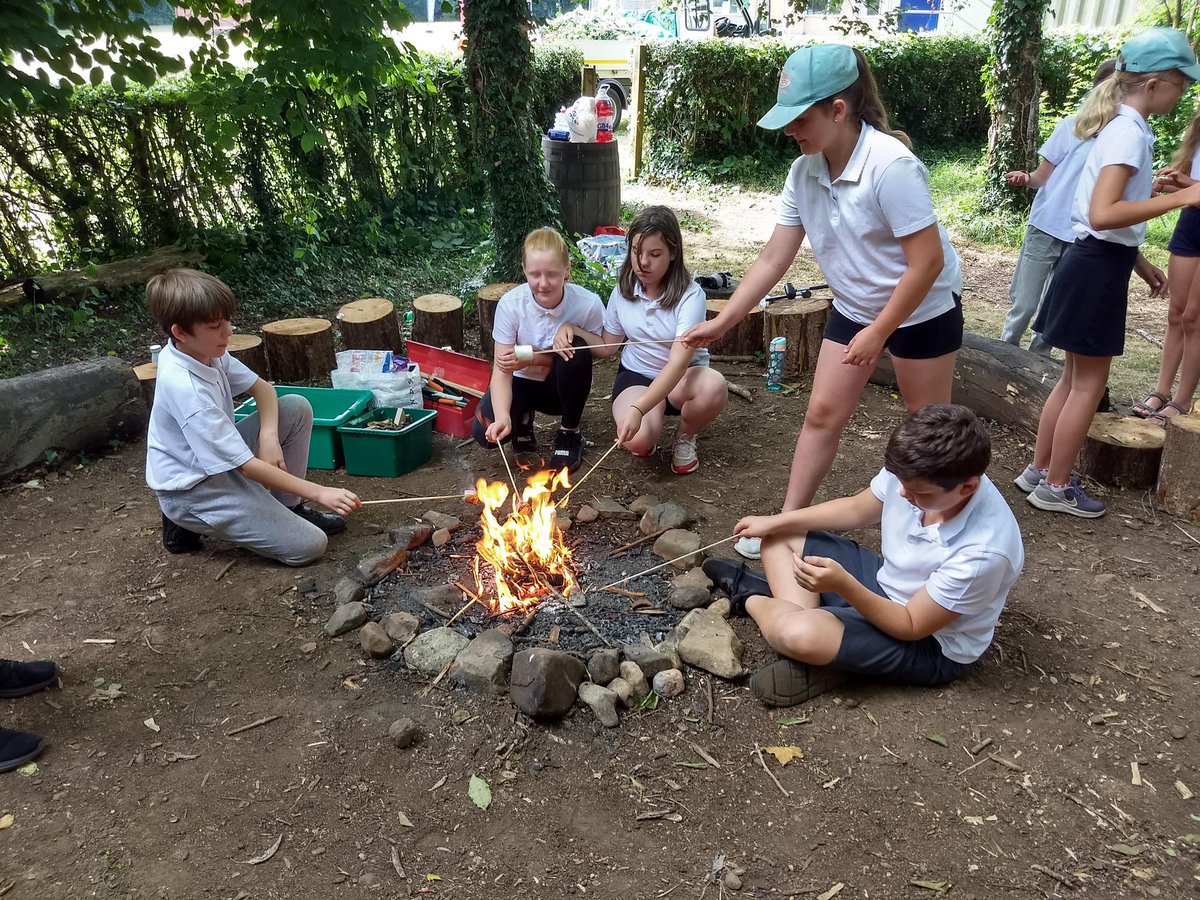 gilwern_school's tweet photo. A fantastic #forestschool session today with #GilwernYear6 @ForestSchoolsUK We loved using our new table and new shed @BandQ #projectpond
We made s’mores on the fire, whittled wood, made bird houses and climbed trees #healthyconfidentindividuals @_OLW_ @Mon_Adventure https://t.co/nosscEStnX
