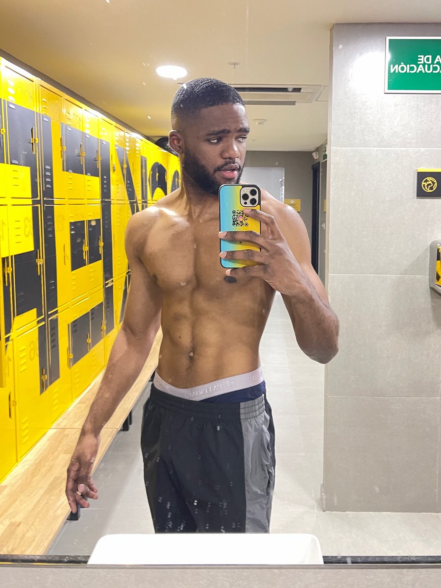 reymalcom's tweet image. Voy a dejar crecer mi barba