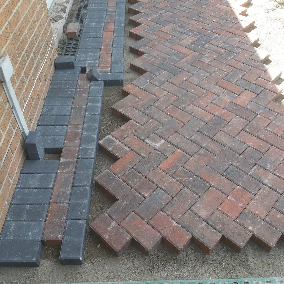 Ext_maintenance's tweet image. Nice herringbone block paving drive coming along #paving #driveway #hardwork #Ext #workinthesun #Newcastle