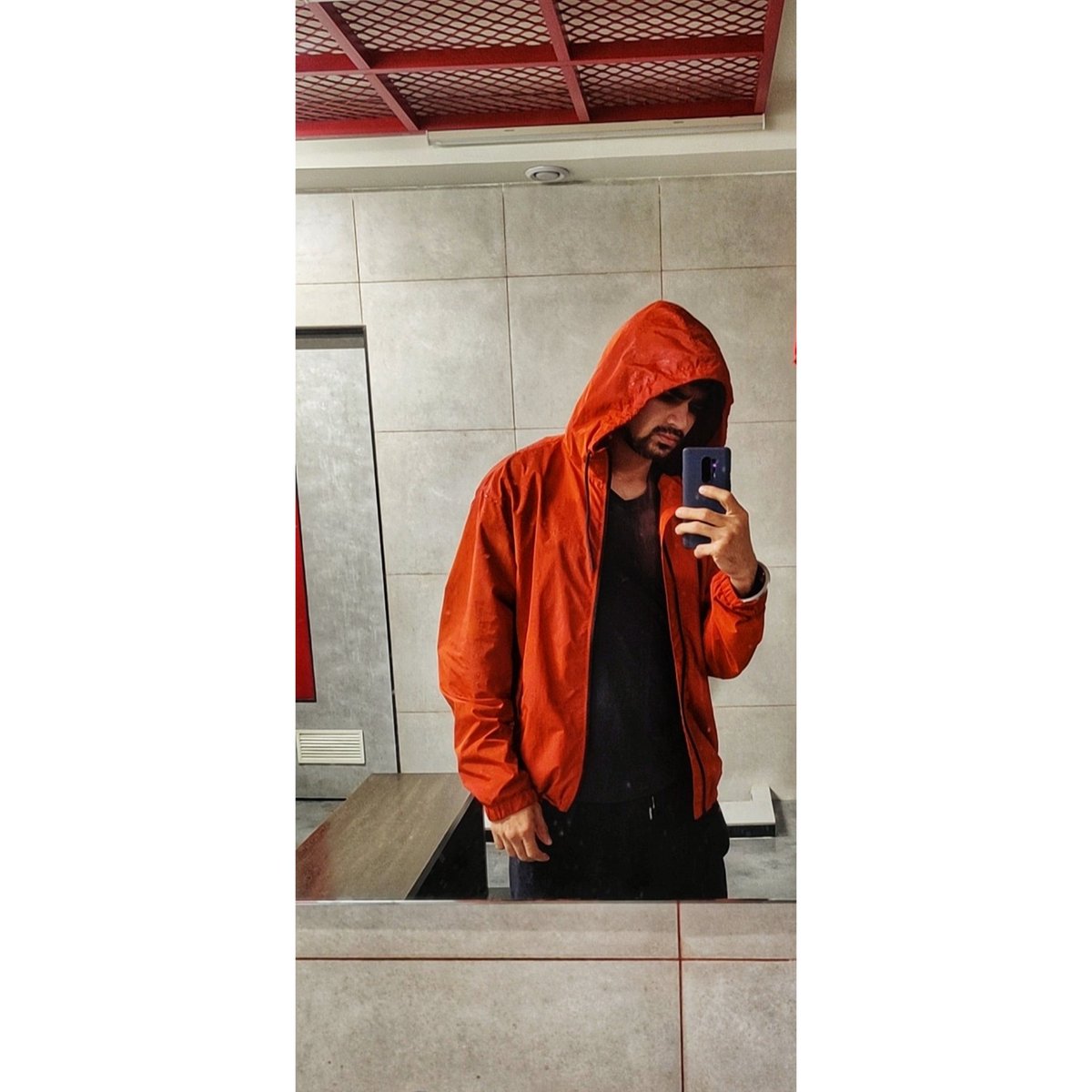 Alister_7010's tweet photo. The same God that turned water into wine can turn your girl into mine #NewProfilePic https://t.co/OhyqCAL5yd