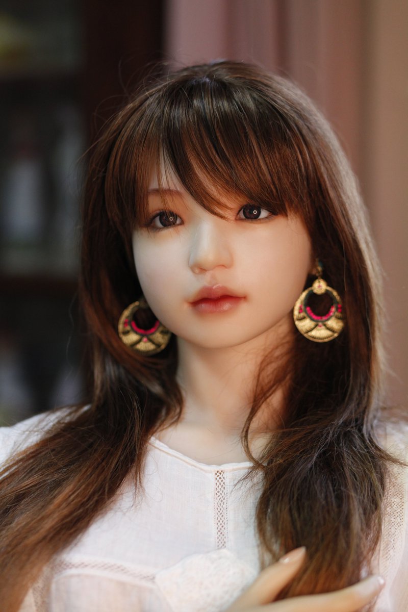amentajp's tweet photo. @LOVEDOLL2018 そう、これでもう少しお口を開いていたら最高なのですが(１２年前の恵です) https://t.co/5WM0kM6z4s